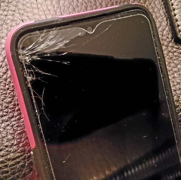 Lively Smart phone (read description) - Picture 9 of 9